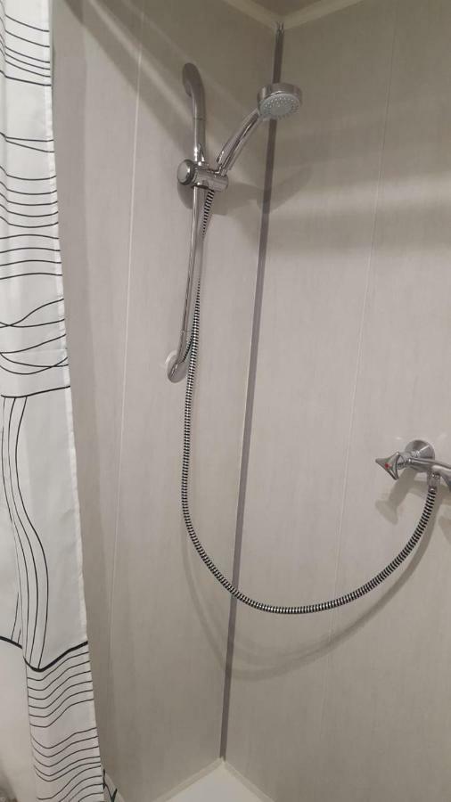 Apartment Centre, *